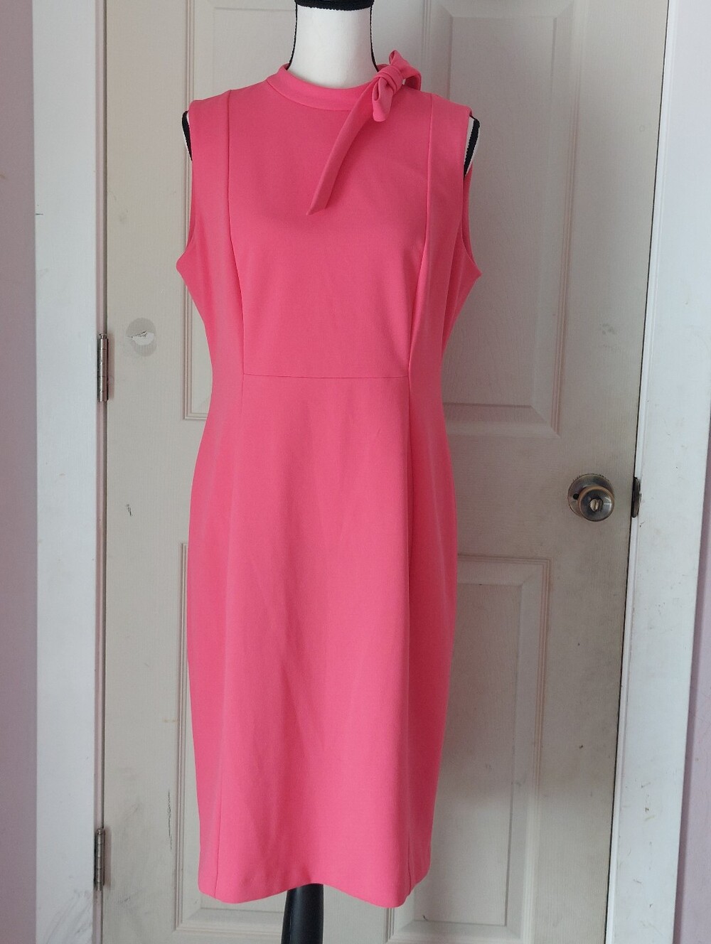 Calvin Klein Coral Pink Sleeveless Bow Tie Neck Sleeveless Sheath Dress Size 12